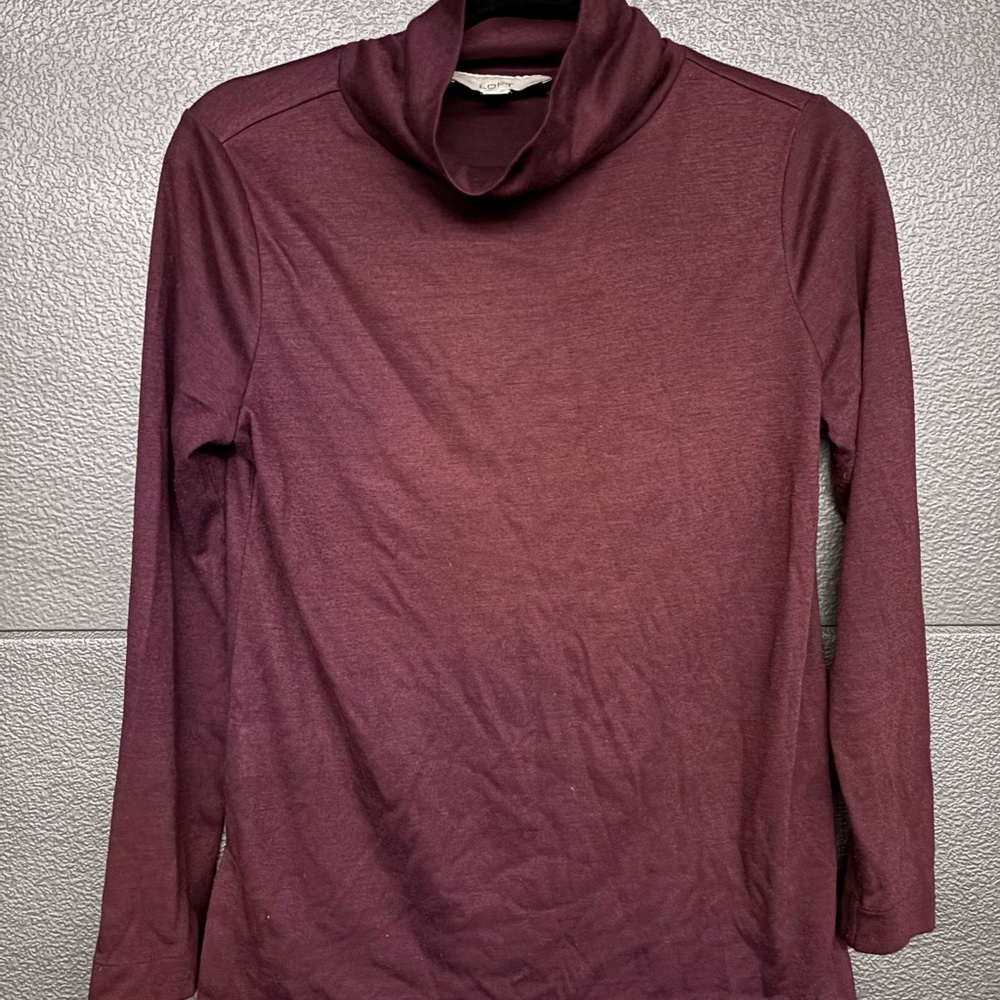 LOFT Deep Burgundy Turtleneck long sleeve sz small petite